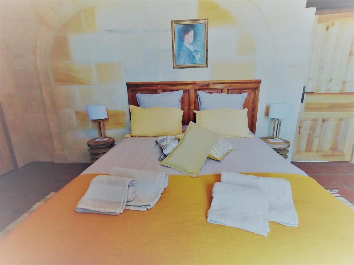 Bed and Breakfast Domaine De Gaia, Piscine, Petanque, Ping Pong, Proche Saint-Emilion Guillac  Экстерьер фото
